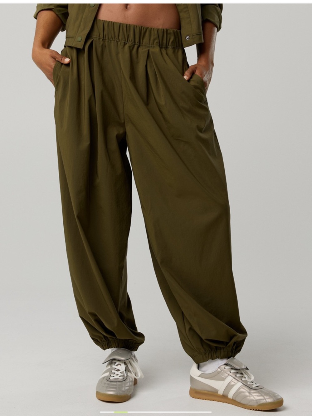 Aerie Offline Nice Moves Balloon Pants size L